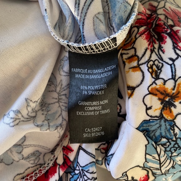 Lily Morgan floral short sleeve blouse zip up - Picture 5 of 6